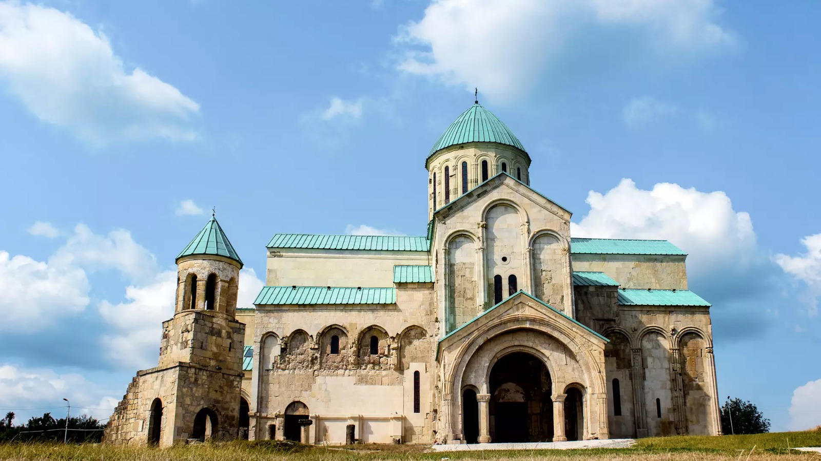 DAY 04 : JOURNEY TO BATUMI VIA KUTAISI